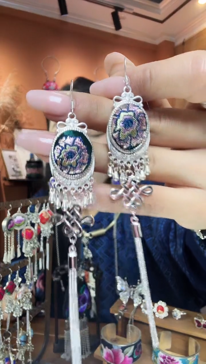 【闪购商品】刺绣传统非遗民族凤手工刺绣饰品耳环