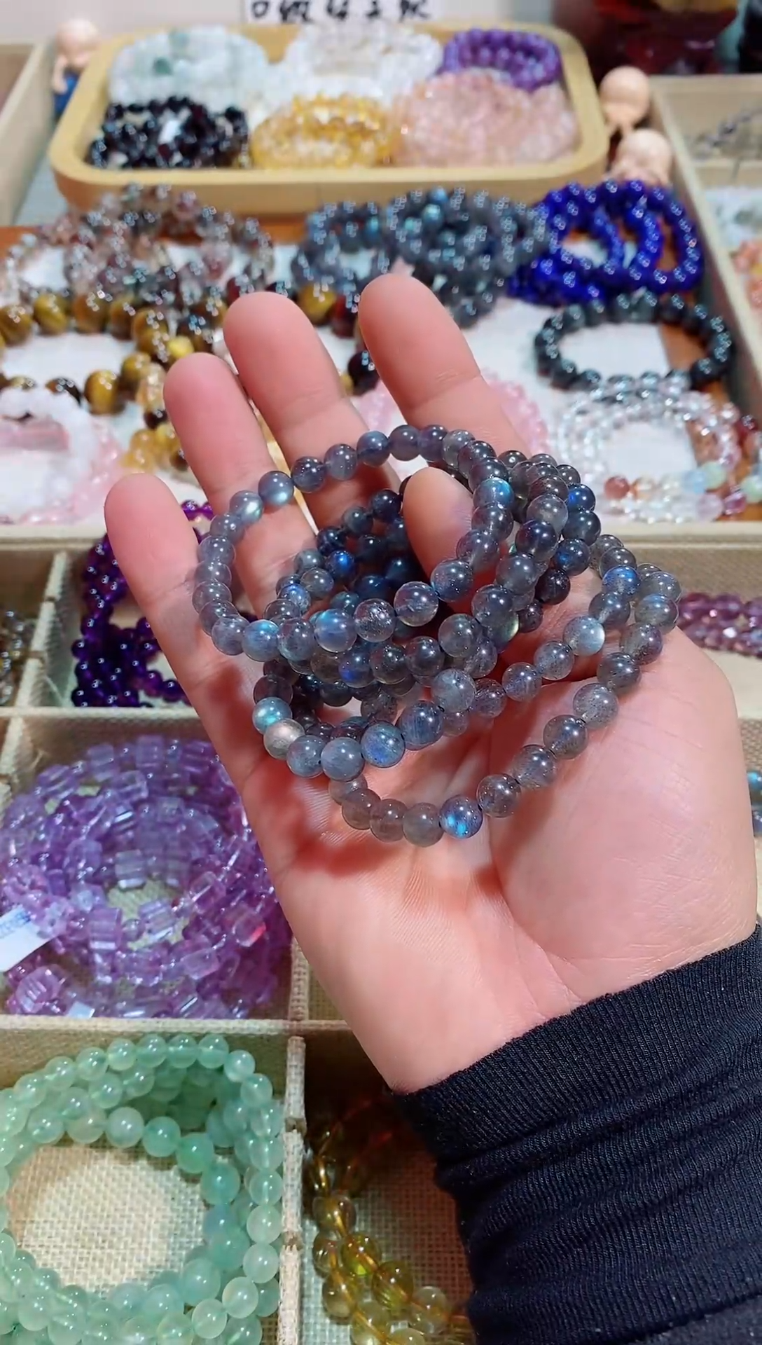 【闪购商品】水晶手链未镶嵌黑体灰月光8M+ (多样性发其一）