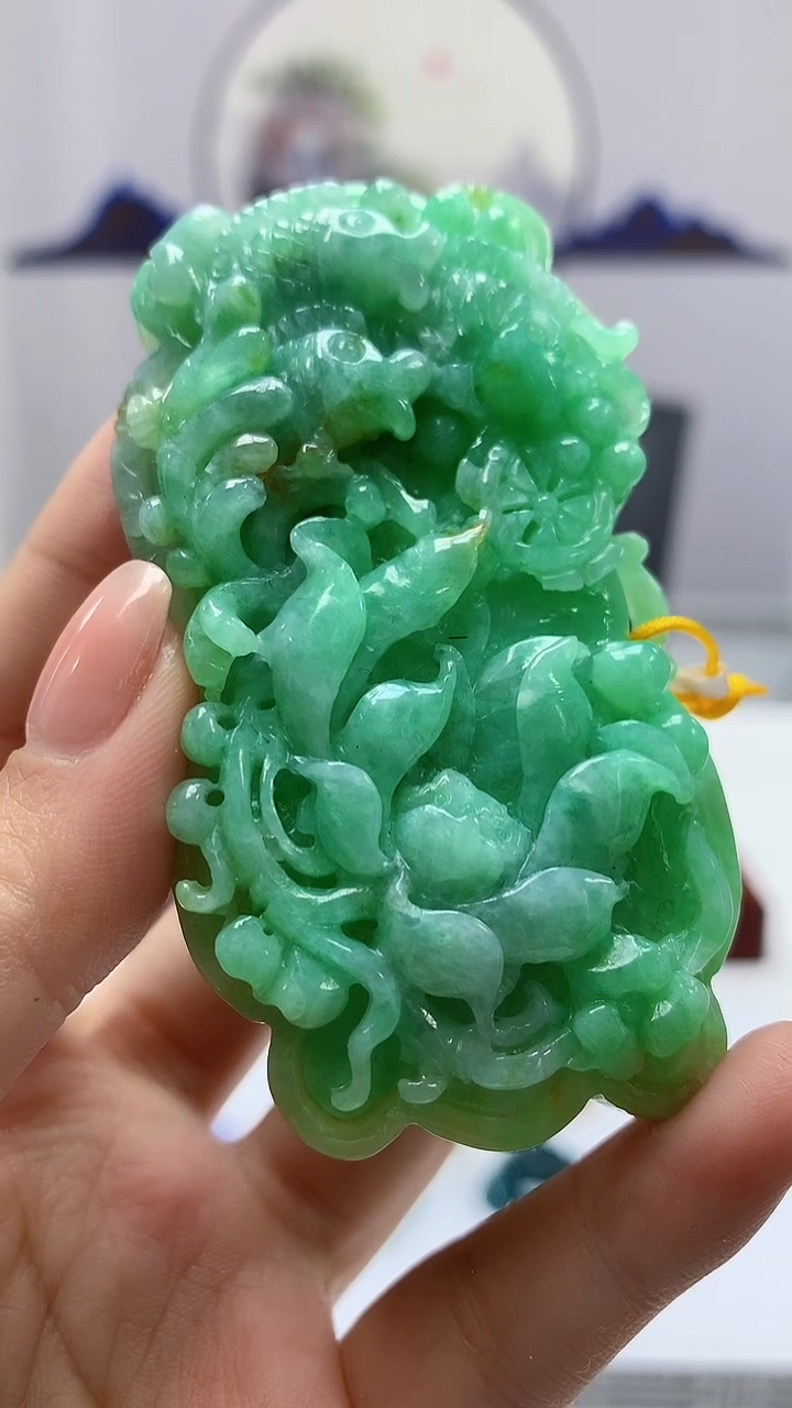 【闪购商品】定制翡翠未镶嵌4812ms-毛货挂件166