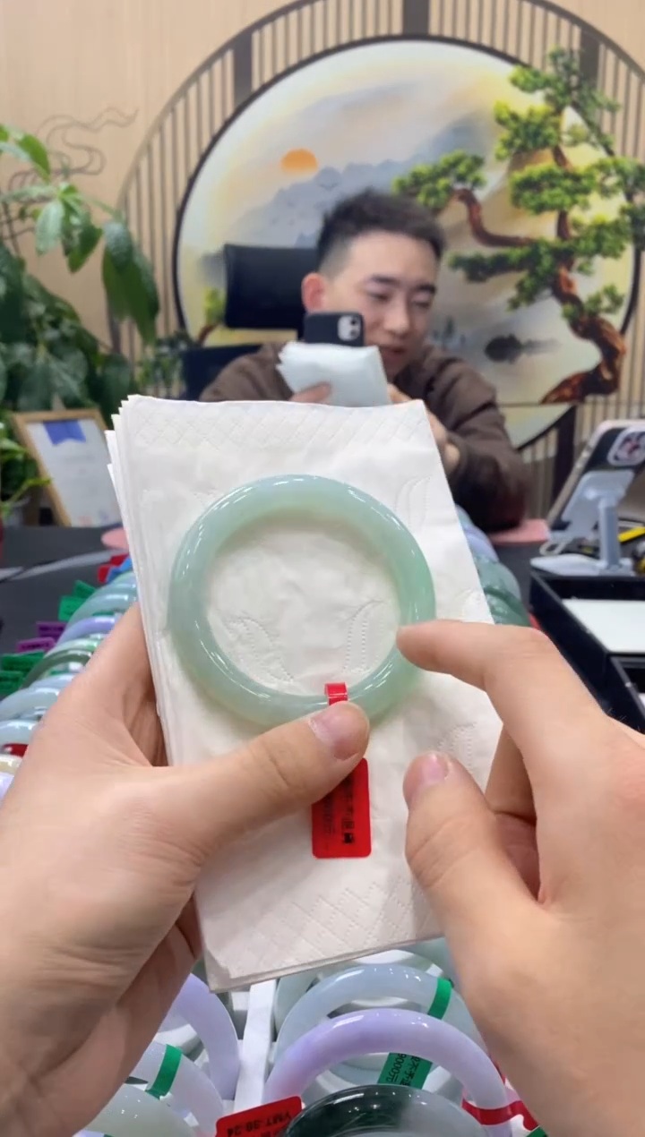 【闪购商品】翡翠手镯未镶嵌0000014191