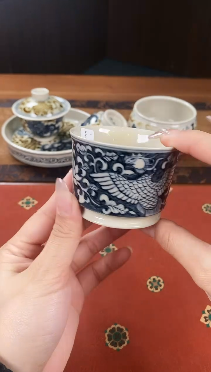 【闪购商品】《渐升堂》神秘二号釉麒麟追凤 直口杯