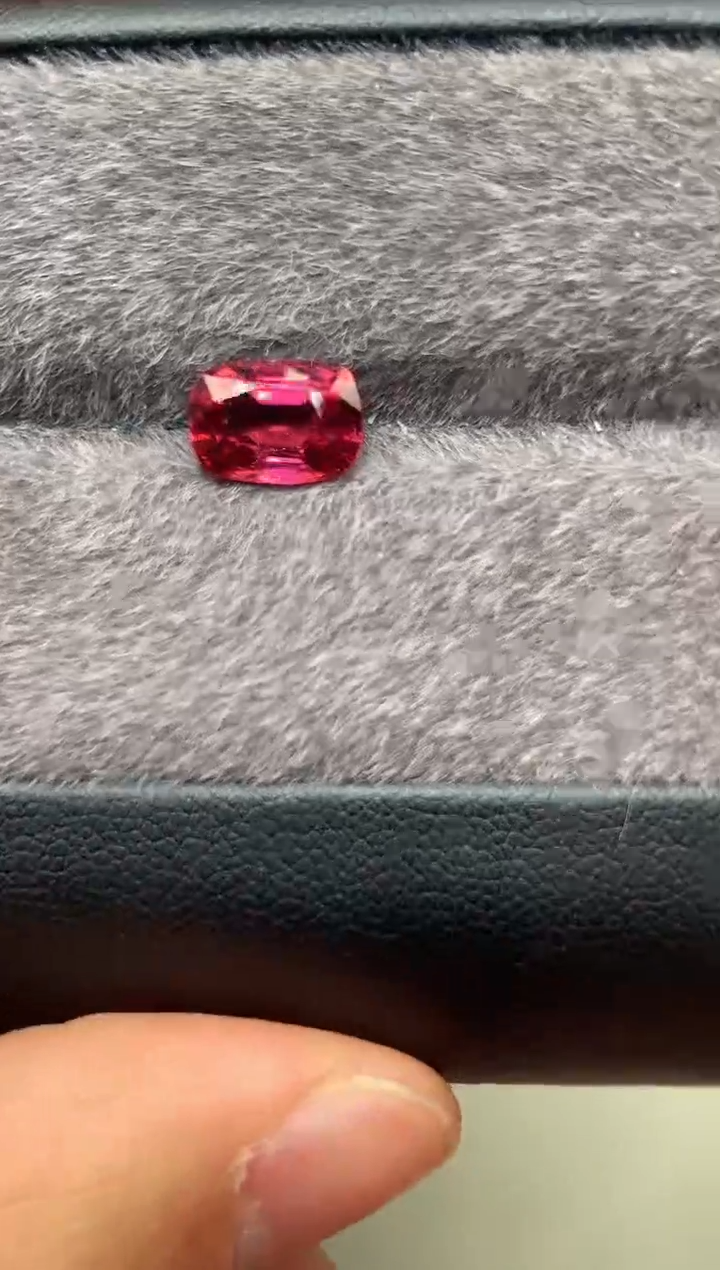 【闪购商品】定制尖晶石裸石未镶嵌枕型 蔷薇色调尖晶石 2.14ct