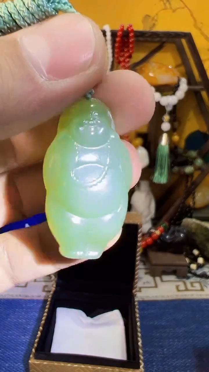 【闪购商品】和田玉（碧玉）挂件未镶嵌碧玉 小佛公  (飞铃文玩)