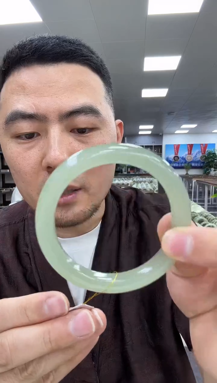 【闪购商品】和田玉手镯未镶嵌61 300