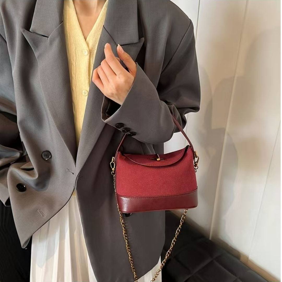401-436高级感女包包邮差包薯条包蓝色黄色红色斜跨单肩手提手拿