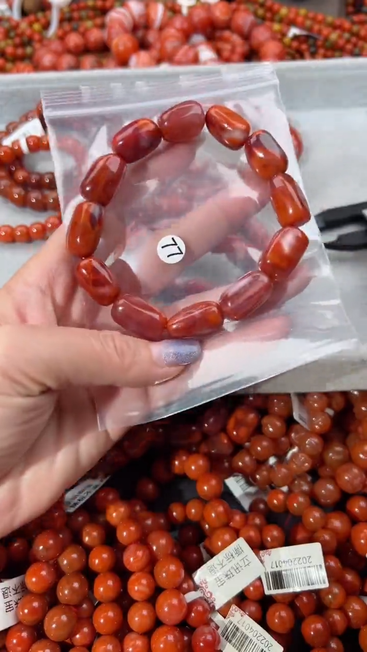 【闪购商品】南红玛瑙手串未镶嵌12+