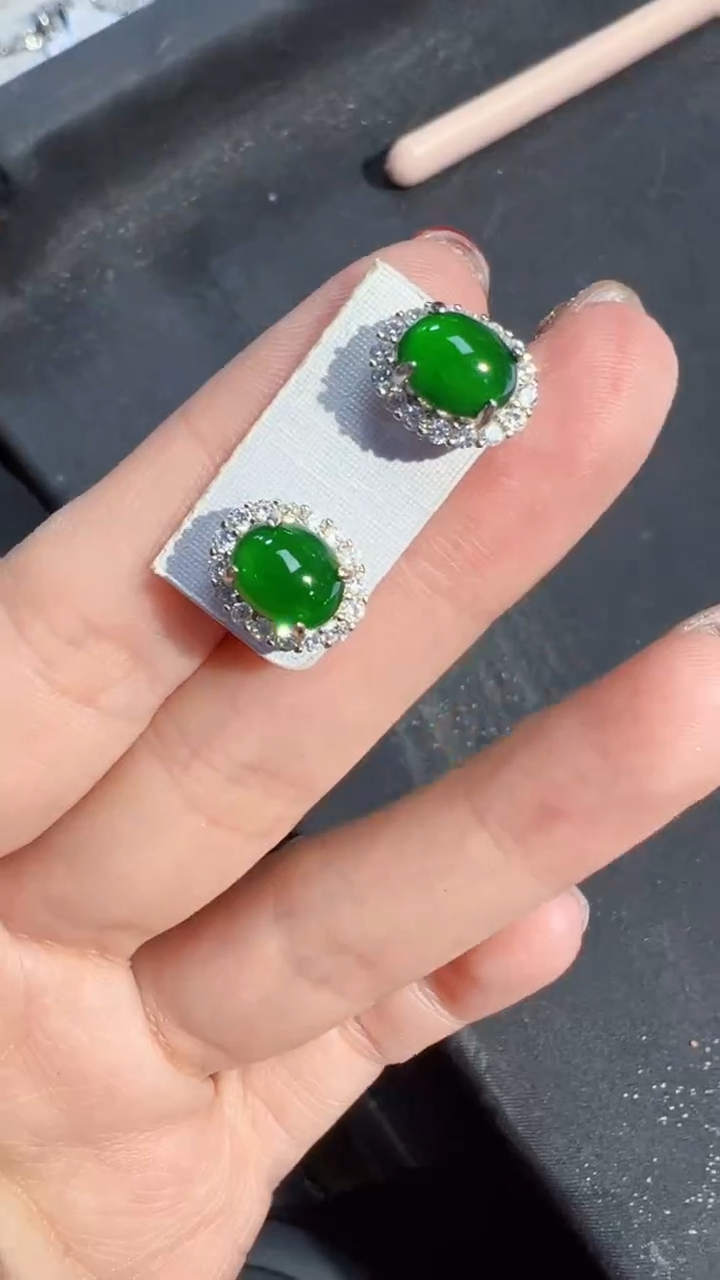 【闪购商品】定制翡翠未镶嵌耳钉商品多样性发货1