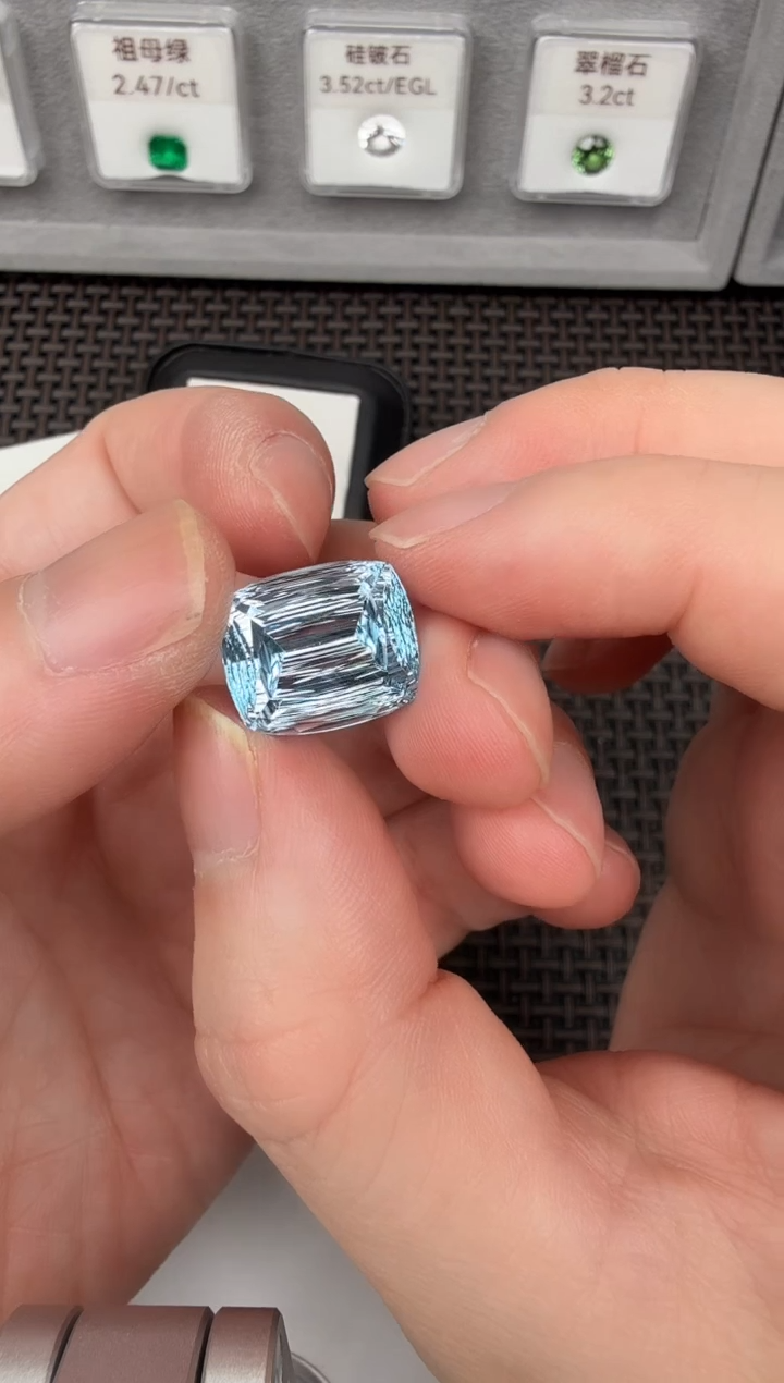 【闪购商品】托帕石裸石未镶嵌17ct-B012219