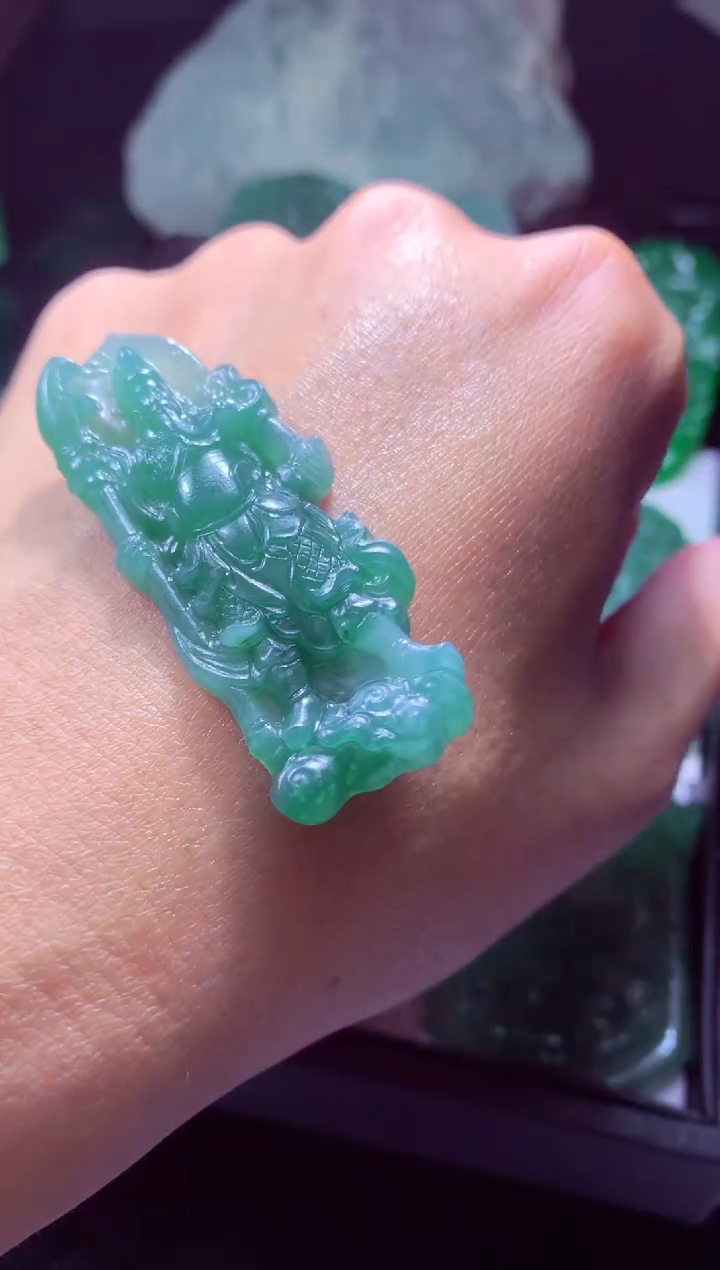 未镶嵌定制翡翠军*天然缅甸翡翠A货吊坠多样性发货其一