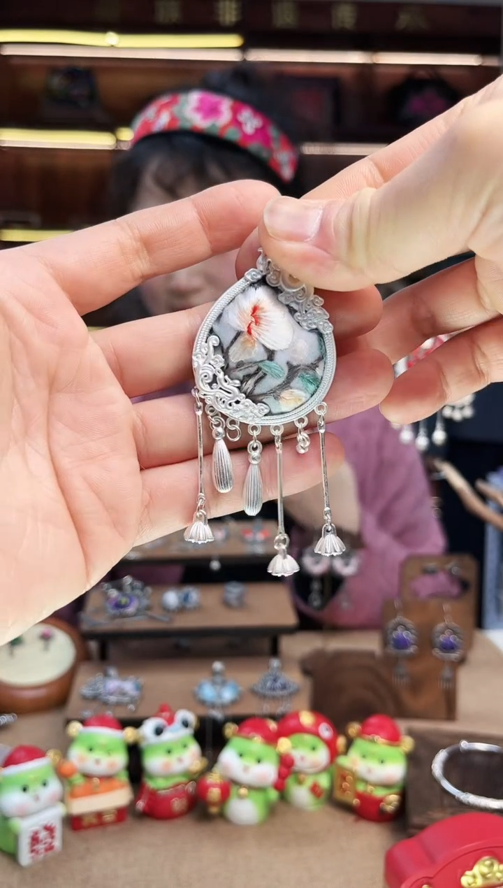 【闪购商品】织绣1954黔东南苗族刺绣