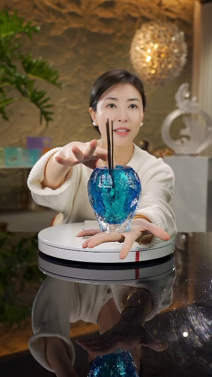 【闪购商品】瓷片福利蓝色花瓶香薰瓶