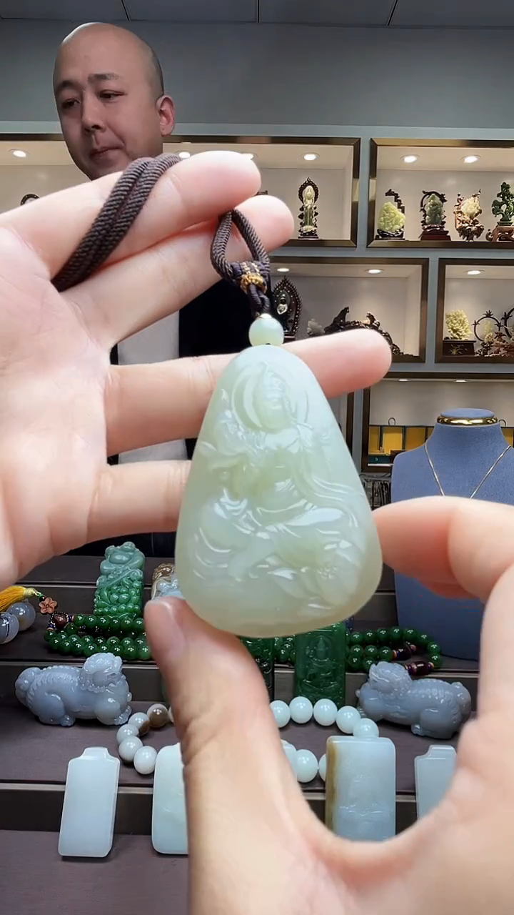 【闪购商品】和田玉颈饰未镶嵌苏