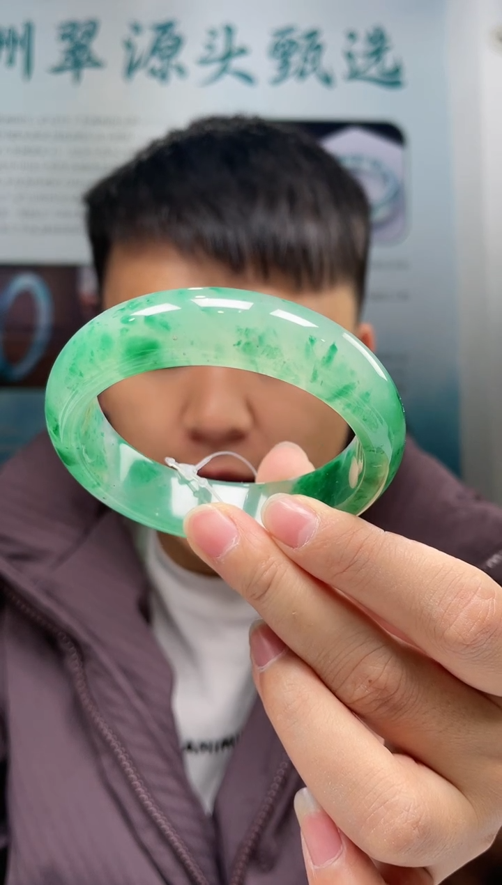 【闪购商品】石英质玉手镯未镶嵌非洲翠手镯多样性发货  