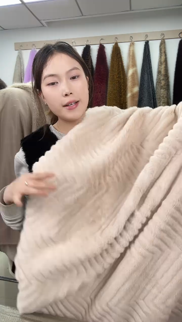 狐狸毛D133尺寸1.9*80公分