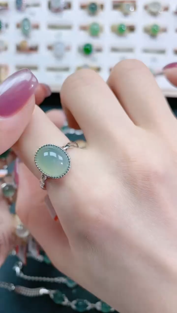 翡翠戒指银S925镶嵌天然翡翠
