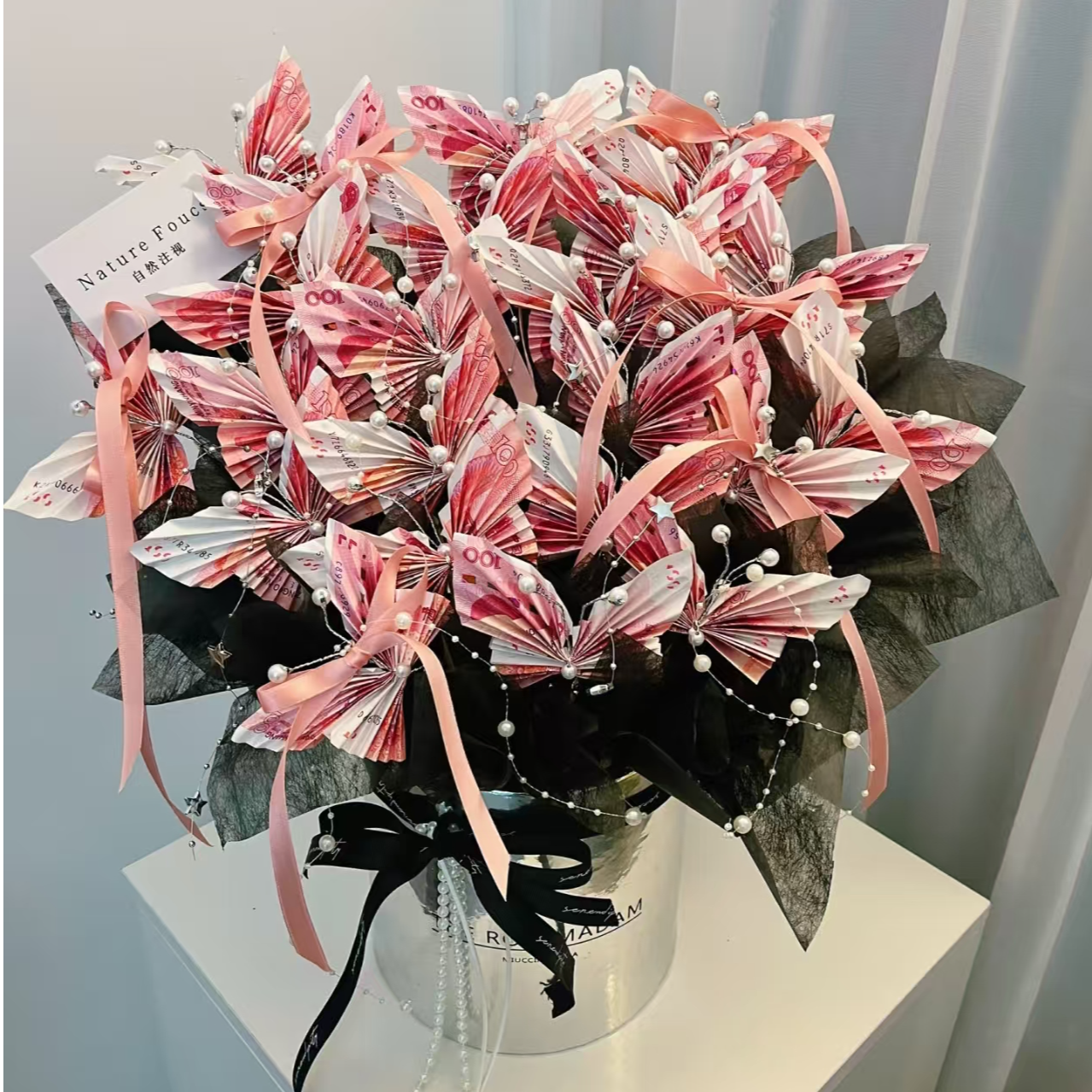 新品抱抱桶蝴蝶花束情人节花束DIY材料包送老婆男友生日母亲节