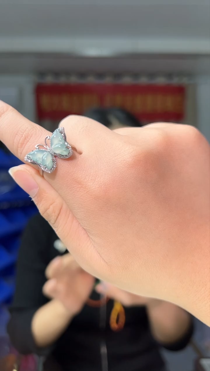 【闪购商品】翡翠戒指银S925镶嵌蓝水蝴蝶翡翠戒指