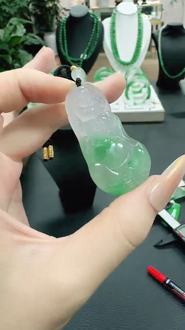 未镶嵌1石英质玉（非洲翠）/7551