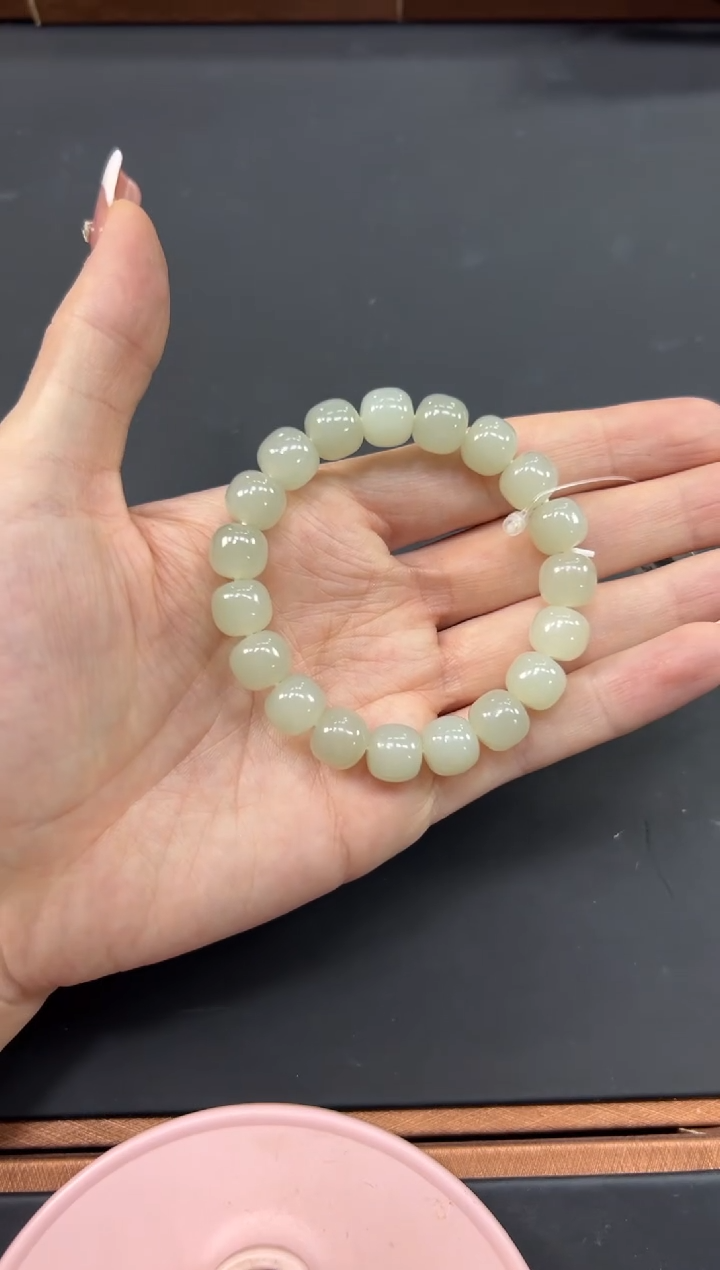 【闪购商品】和田玉手串未镶嵌且末微色差近矿卡10手串