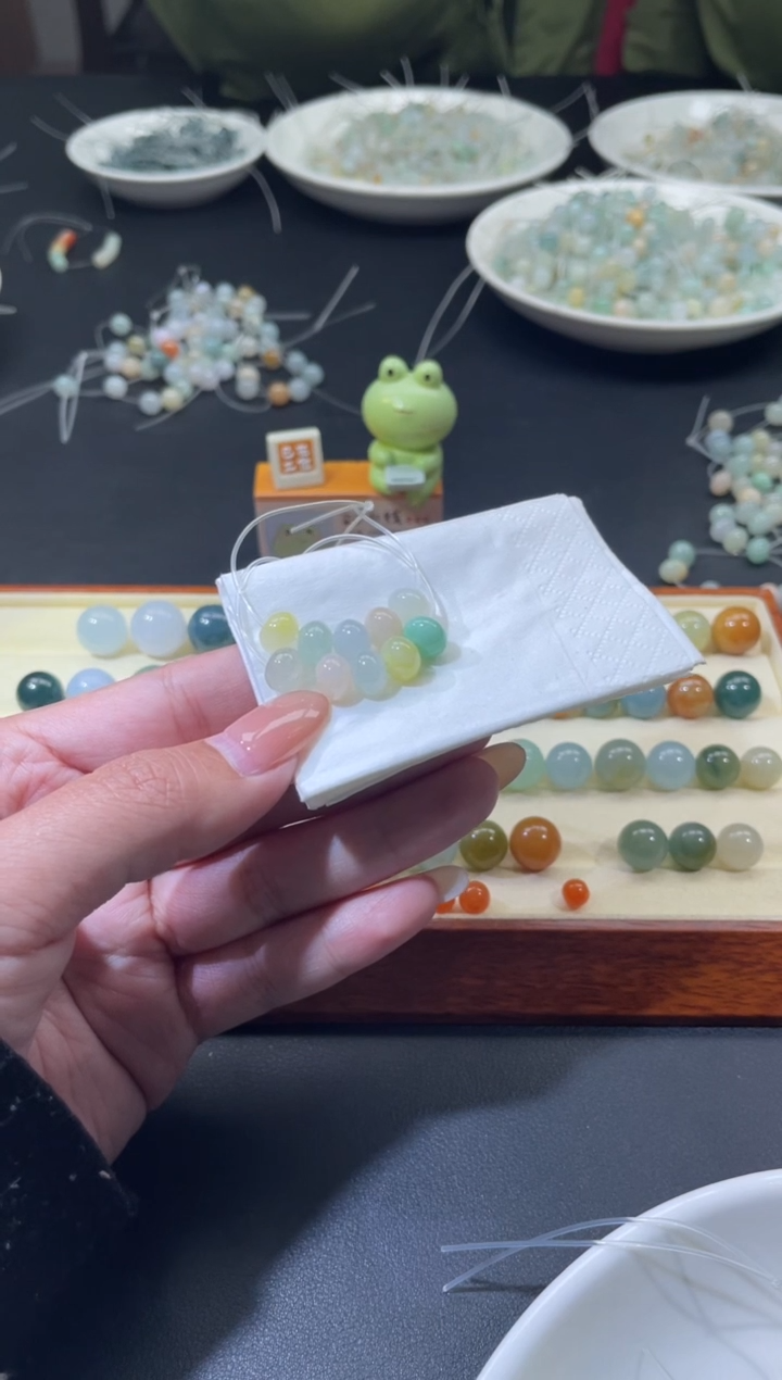 颈饰未镶嵌翡翠快****鲤翡翠净货