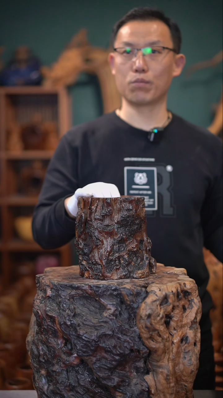 【闪购商品】枣木雷击枣木笔筒