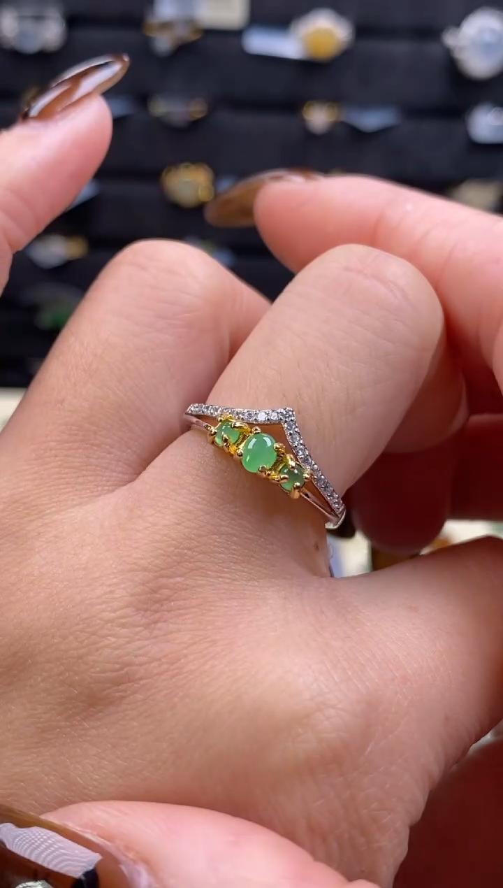 颈饰银S925镶嵌翡翠15691