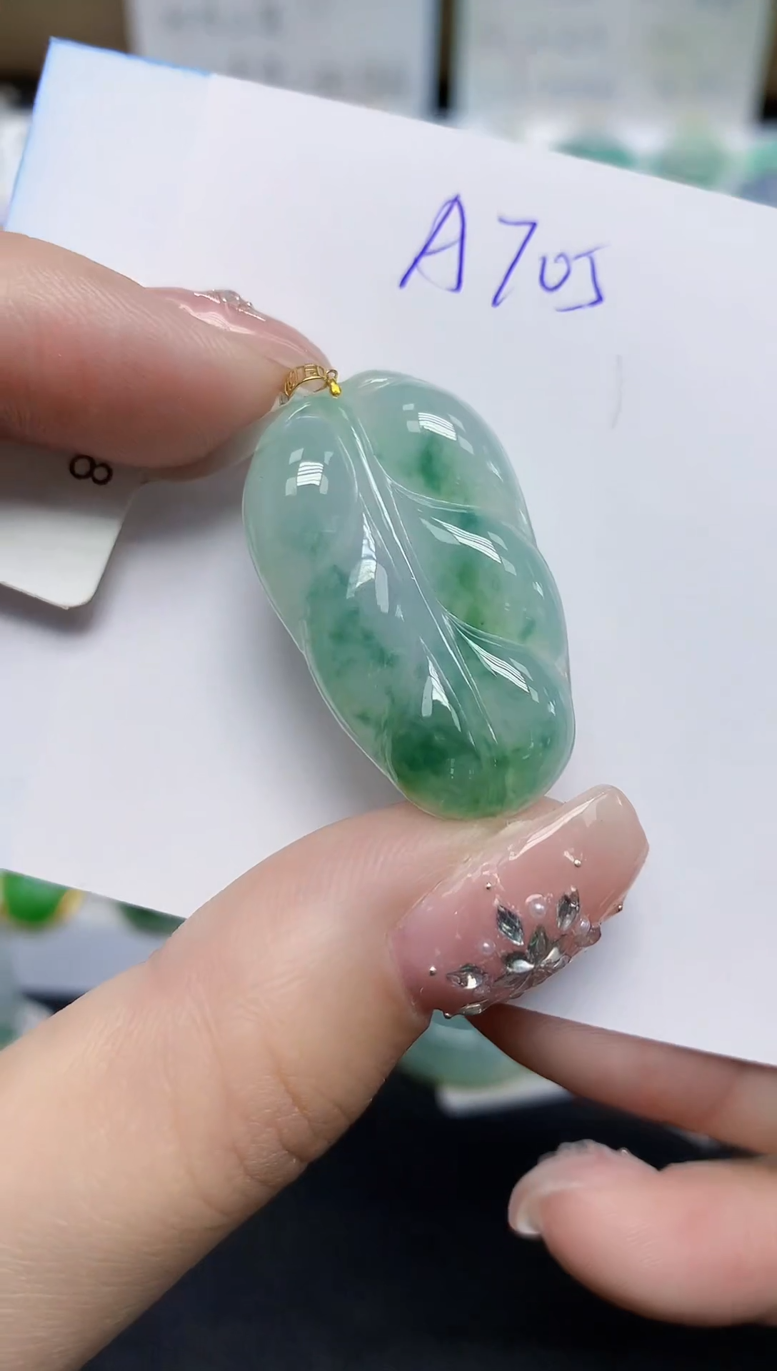 颈饰18K金镶嵌翡翠天然缅甸翡翠A货翡翠百元以上9元证书费自理