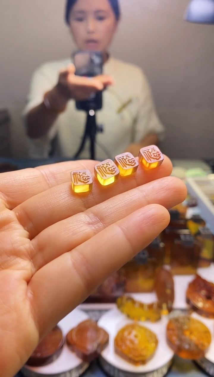 琥珀颈饰未镶嵌SN60-14（小滴流配饰·福*4）