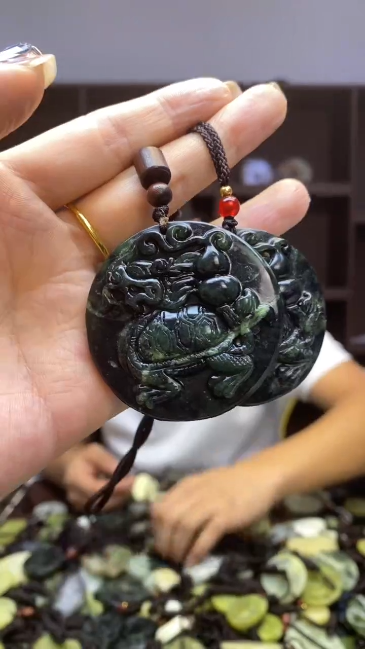 未镶嵌岫玉挂件  多种品发其一