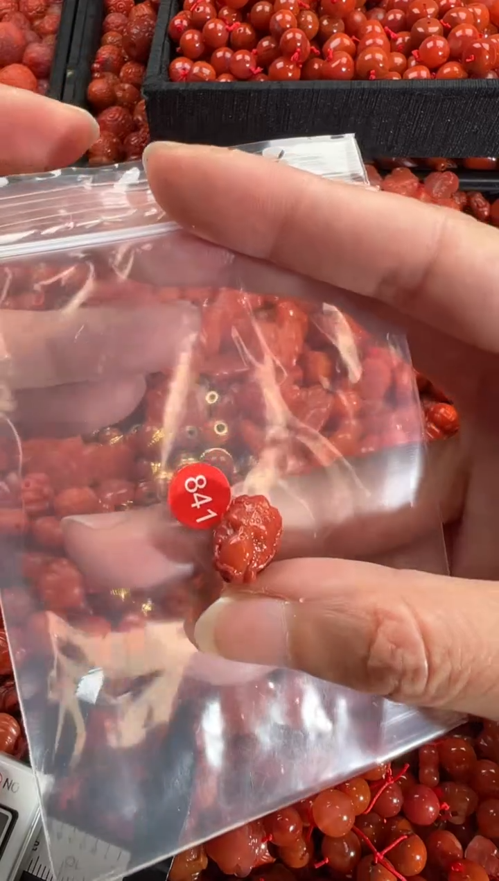 【闪购商品】南红玛瑙颈饰未镶嵌1