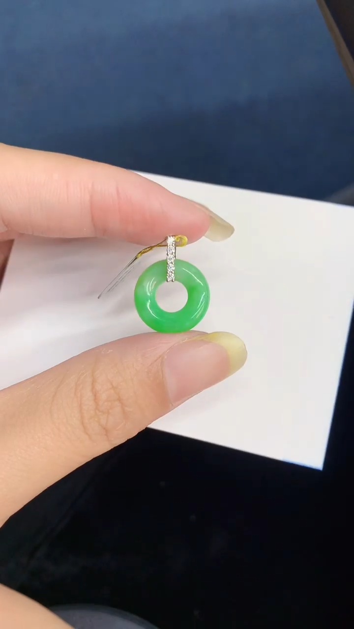 【闪购商品】翡翠颈饰18K金镶嵌            8