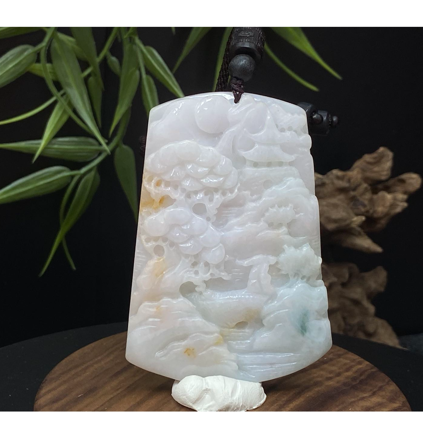 LYPM-15-05翡翠1-1俏色山水牌