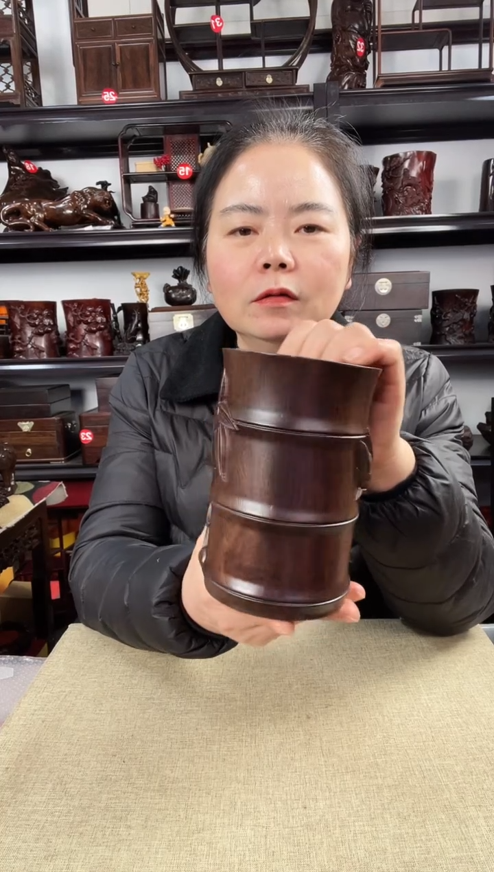 木老李红木工艺品知了笔筒