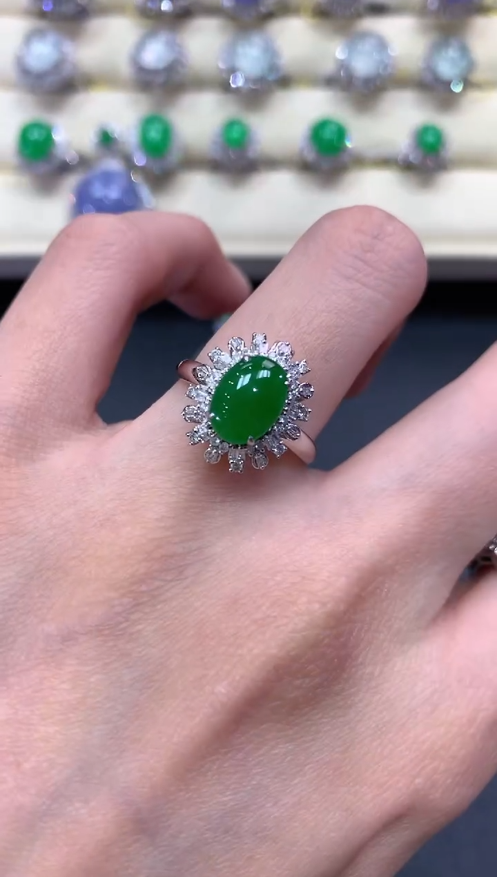 【闪购商品】翡翠戒指18K金镶嵌a268