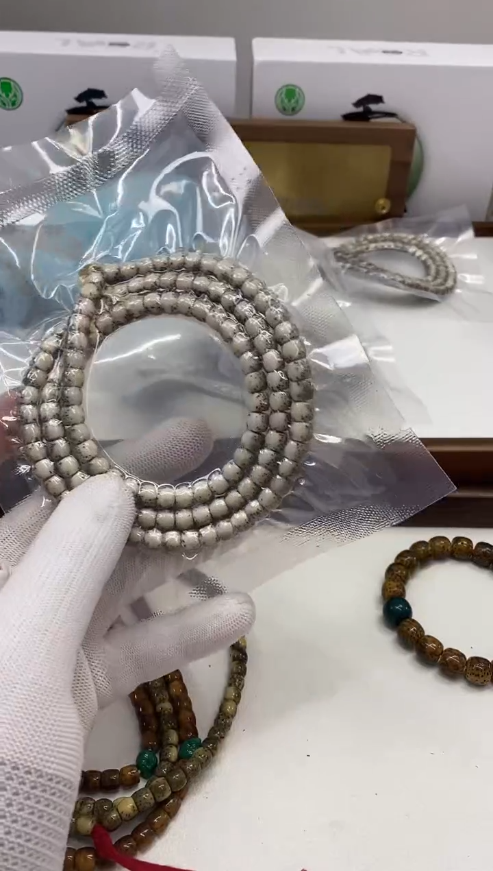 【闪购商品】星月菩提手串217 河豚直切108脖挂7*6mm礼盒