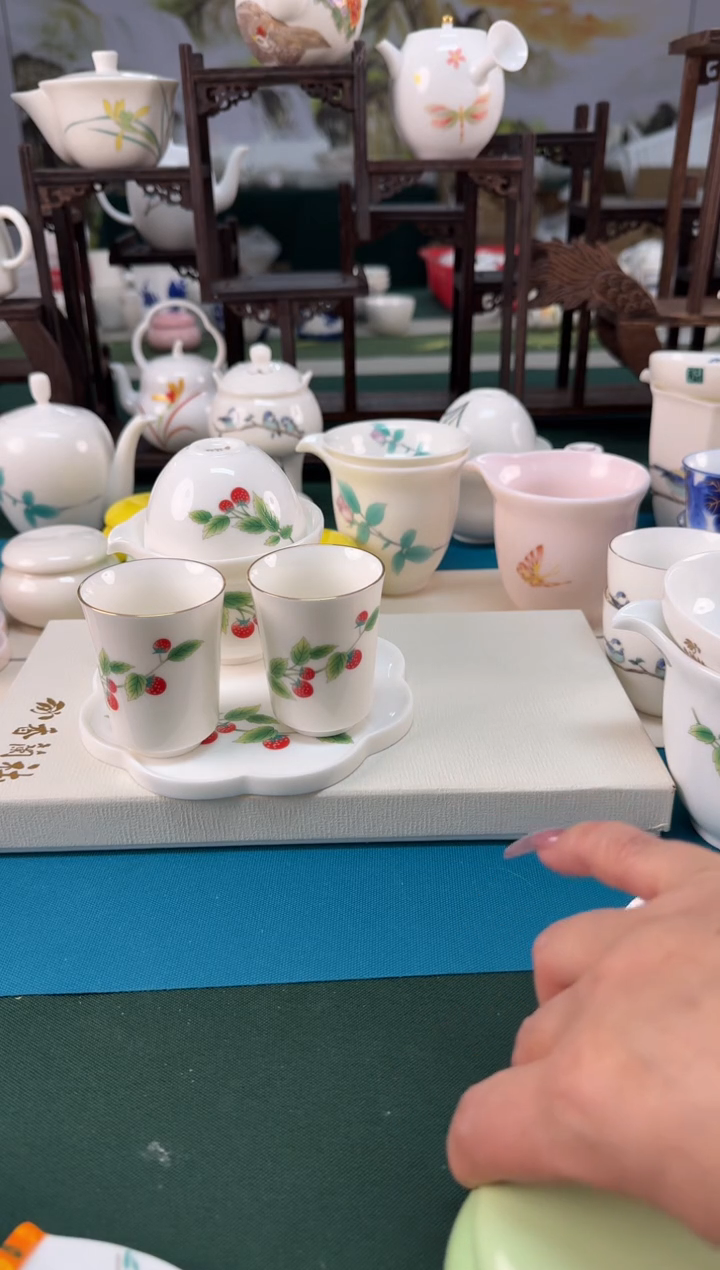 【闪购商品】瓷器 ······.......