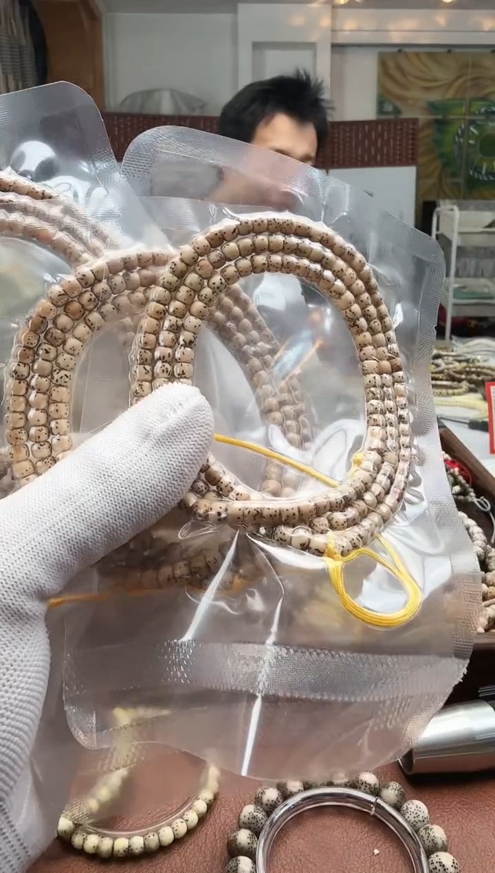 吊坠星月菩提石玉料5*4偏火烧云长串