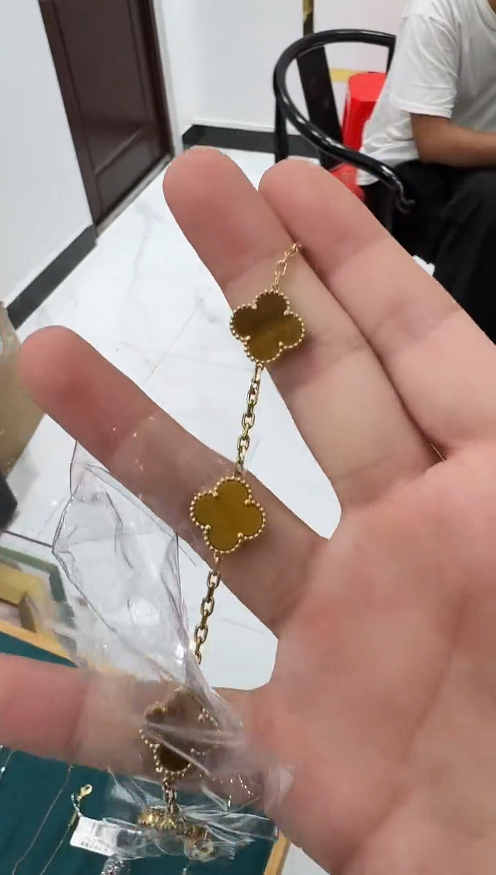 木变石（虎睛石）手链18K金镶嵌黄色k黄，五花手链