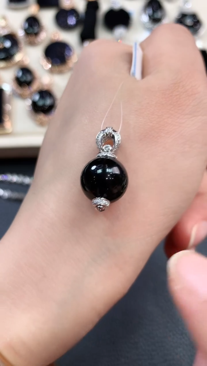 【闪购商品】翡翠吊坠(不含链)18K金镶嵌n50