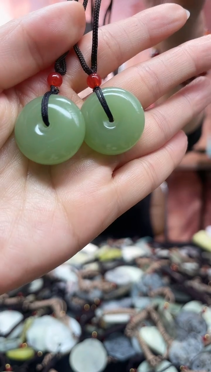 未镶嵌岫玉吊坠多样性发货 拍一发一
