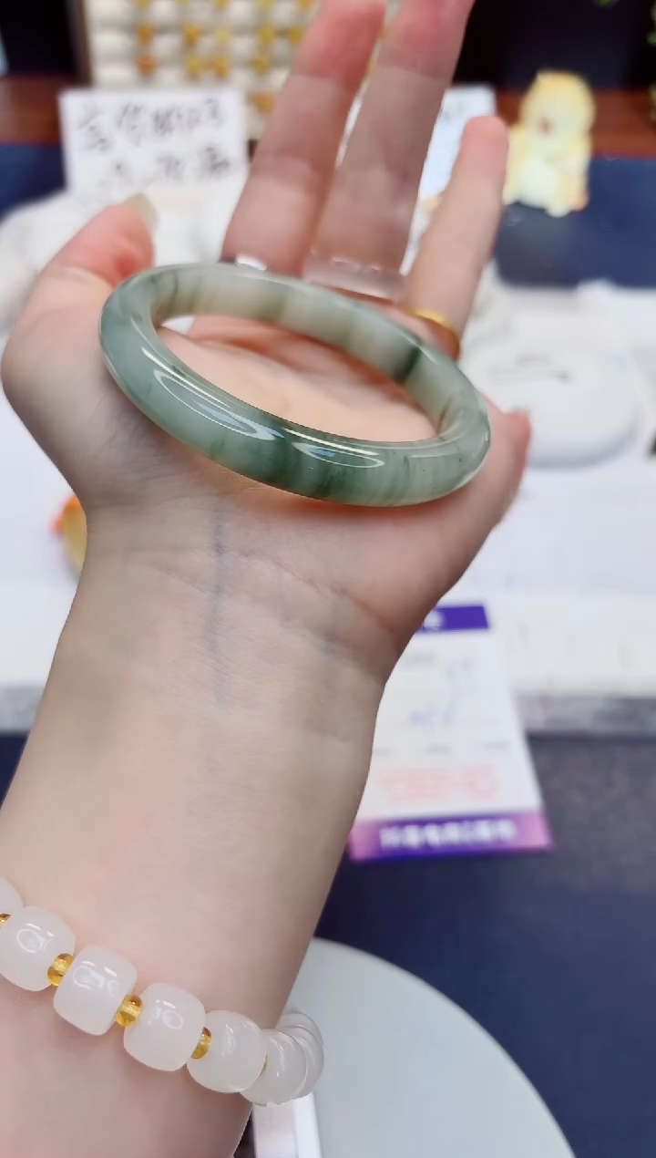 未镶嵌手镯石英质玉293-天山翠-圈口54