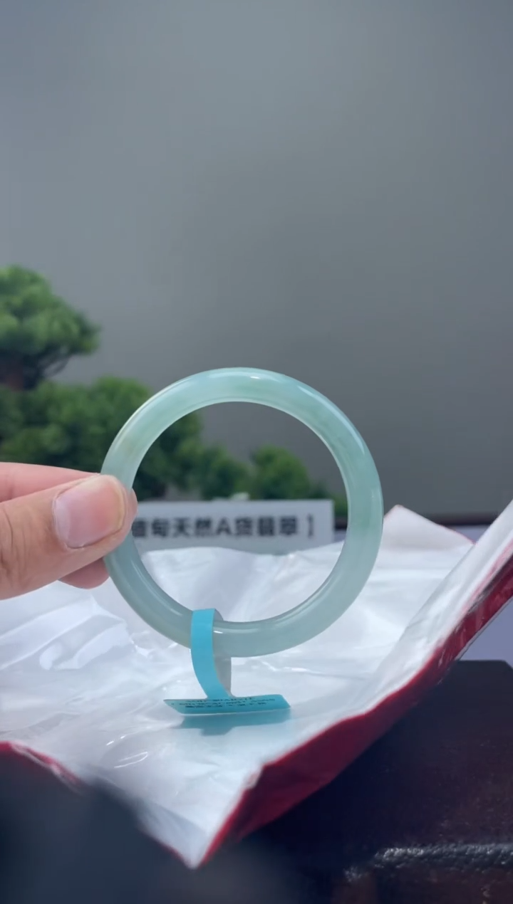 【闪购商品】翡翠手镯未镶嵌手镯13