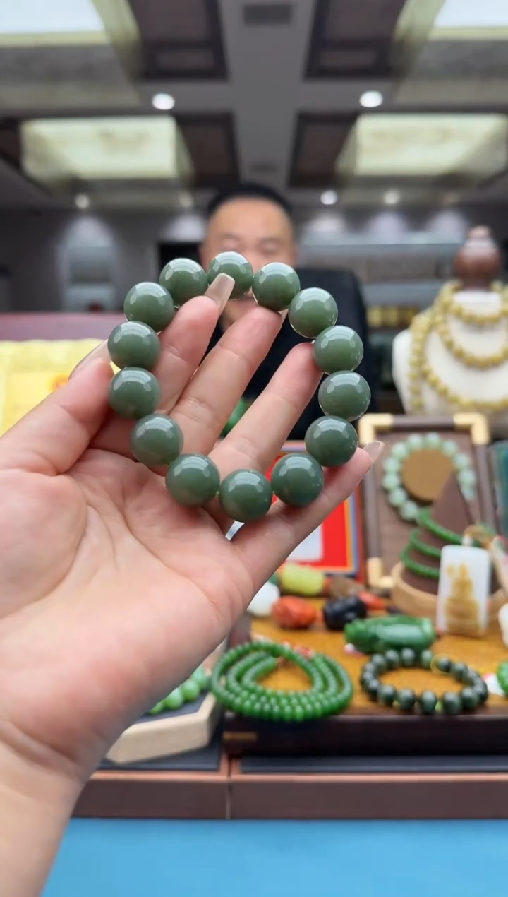 未镶嵌手串和田玉qml