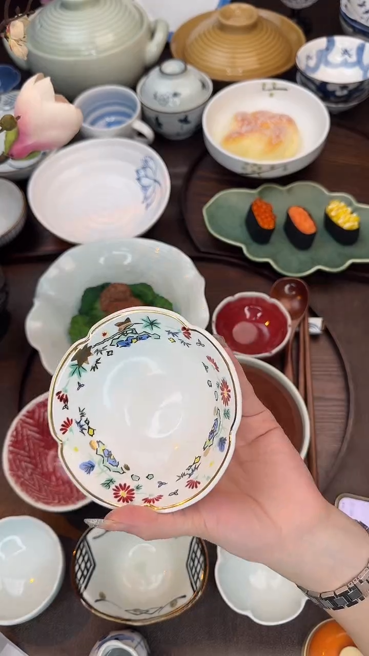 瓷（新品上新）小碎花花边碗