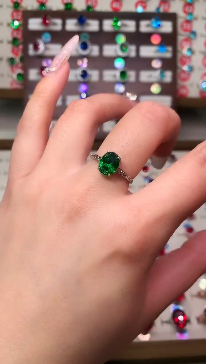 银S925镶嵌透辉石戒指7*9 银托