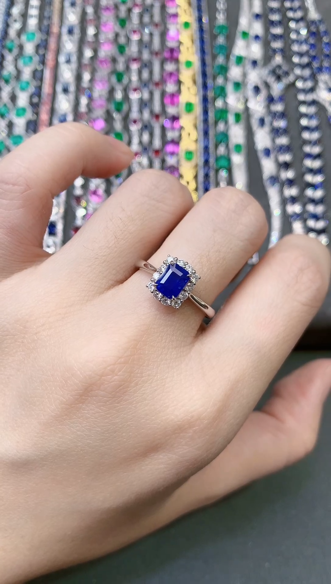 【闪购商品】蓝宝石戒指18K金镶嵌1