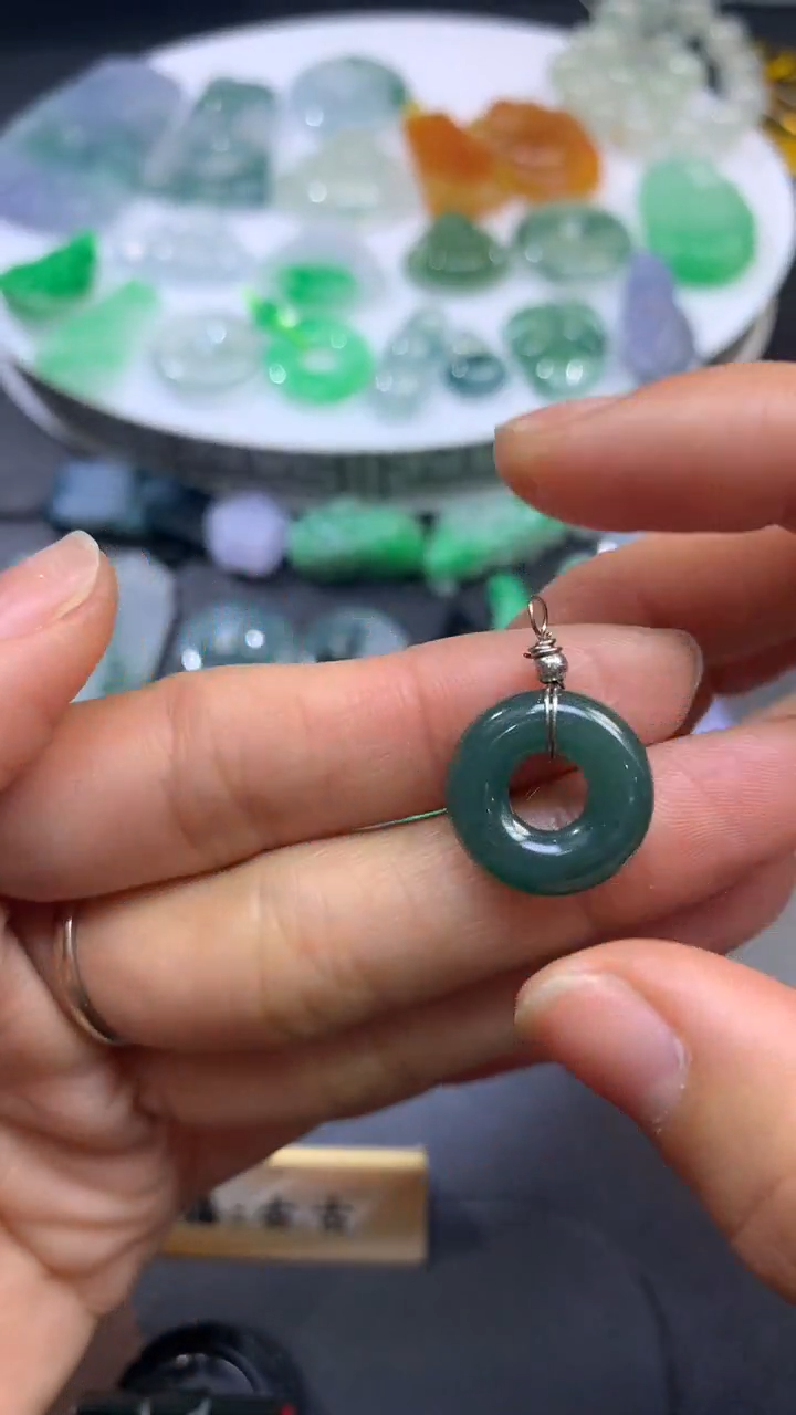 【闪购商品】翡翠颈饰合金翡翠