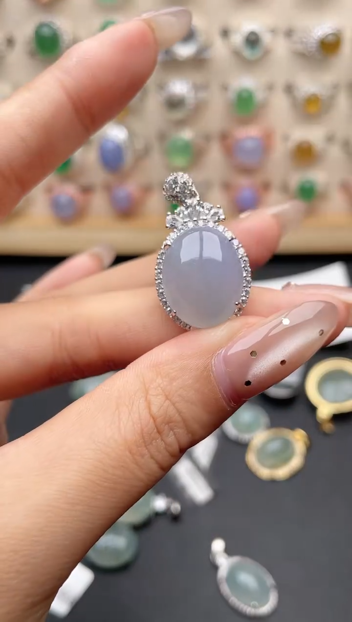 【闪购商品】翡翠吊坠(赠链)银S925镶嵌一物一证一礼盒