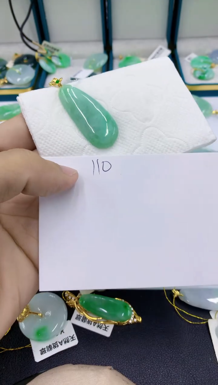 颈饰未镶嵌翡翠11111111