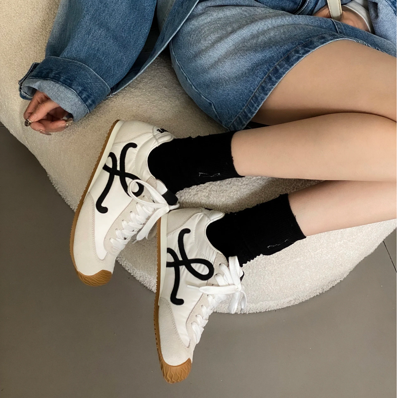 卡茜新款2025德迅运动阿甘鞋复古慢跑休闲风丑萌圆头舒适女鞋